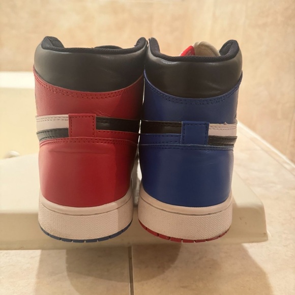 Jordan 1s ‘Top 3’ sz9.5 - Picture 3 of 5
